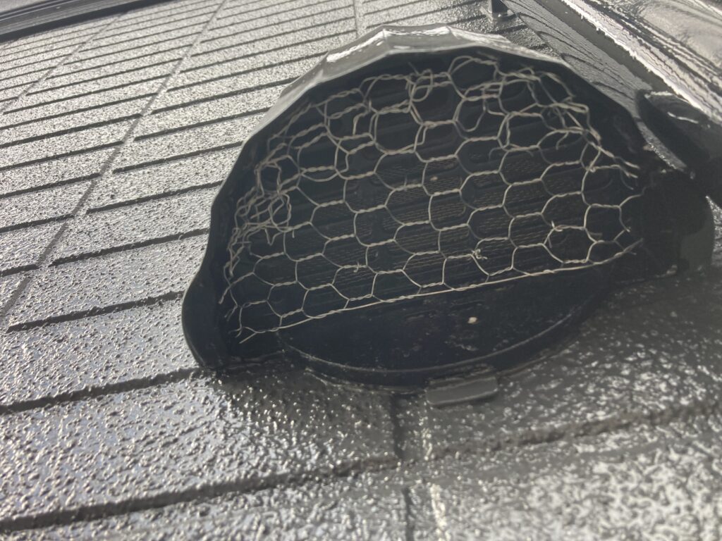 🏠久留米市 換気口のコウモリ対策｜ステンレス製ネットで安心対策✨