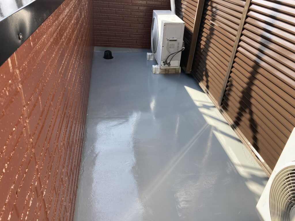 🏠久留米市 防水トップコート塗り完了｜防水性能を守る仕上げ工程が完了しました✨