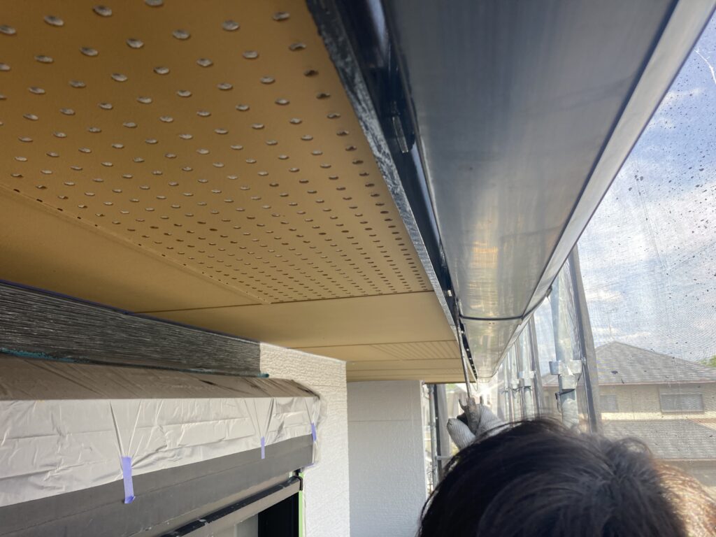 【三潴町 破風板塗装】屋根まわりを守る破風板を丁寧に仕上げました